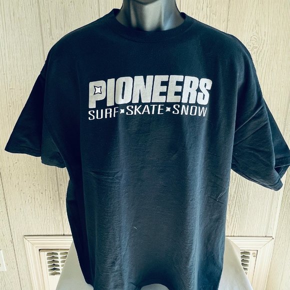Pioneers Surf Skate Snow Board Shop 2XL T Shirt Northeast East Coast Surfing Tee - Picture 2 of 16